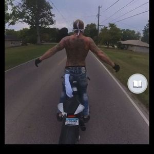 Meet your Posher, Travis